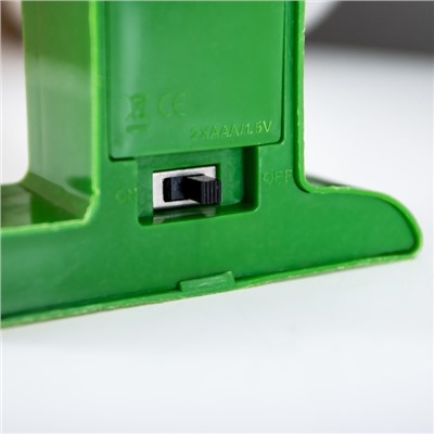 Ночник "Кактус малый" 5 LED  батарейки 3xAG13 зеленый 7,5х3х12 см.